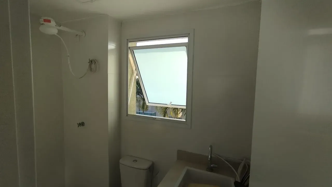 House with 5 bedrooms and 5 bathrooms and balcony grill — photo 10