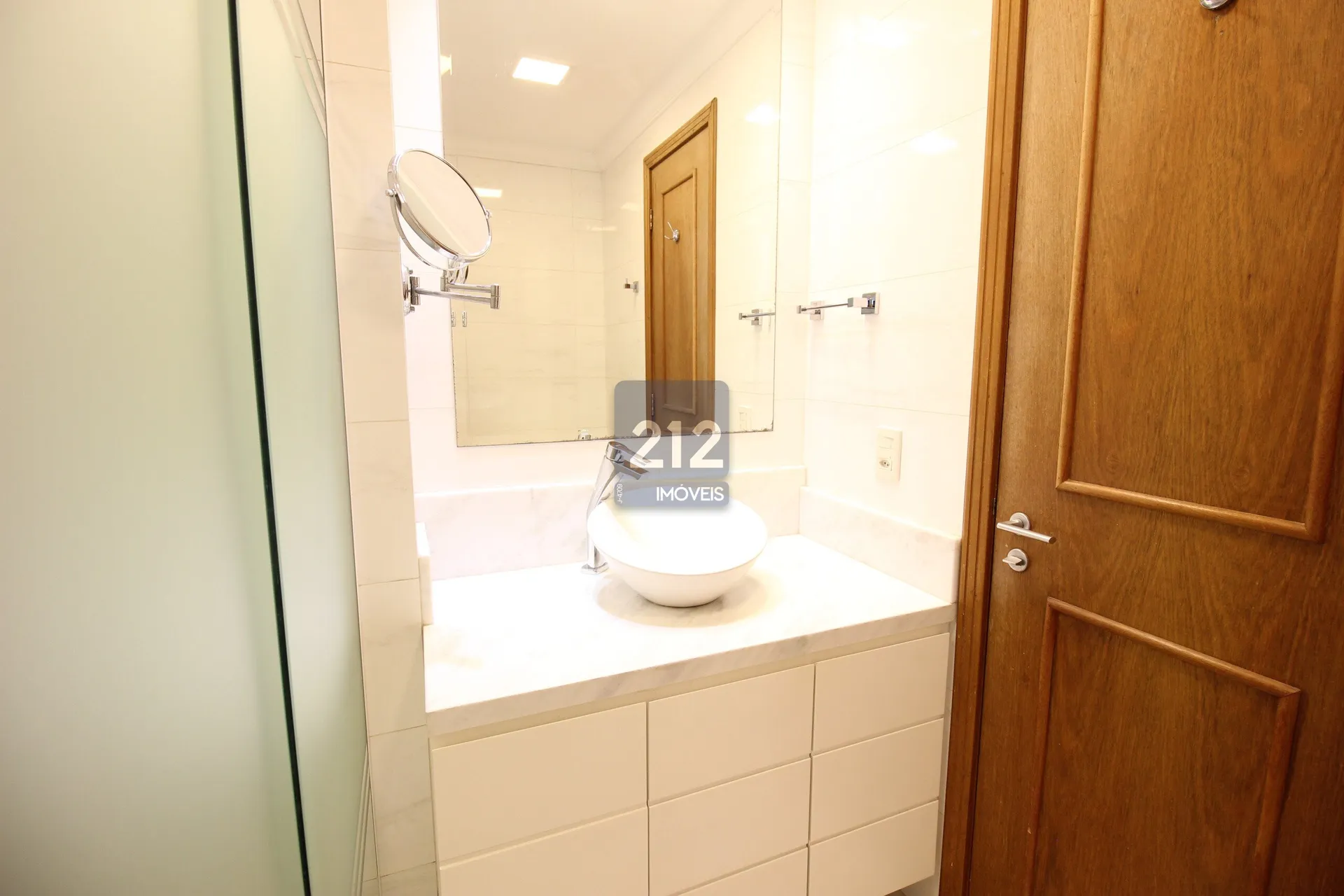 Apartamento mobiliado com 3 quartos e 2 banheiros — photo 26