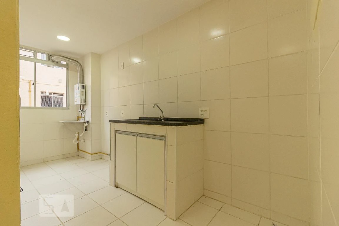 2-bedroom apartment with 1 bathroom and parking — photo 23