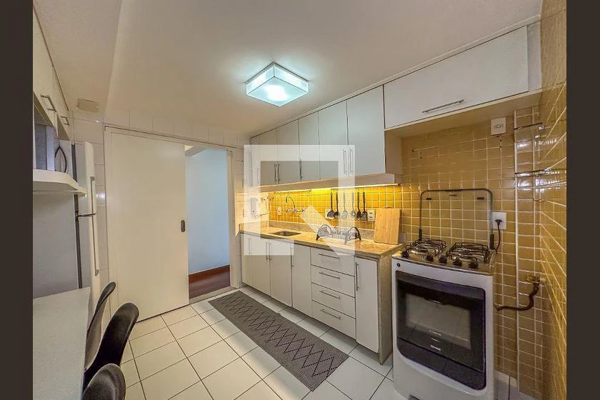 Furnished apartment with 2 bedrooms and 80 m² — photo 27