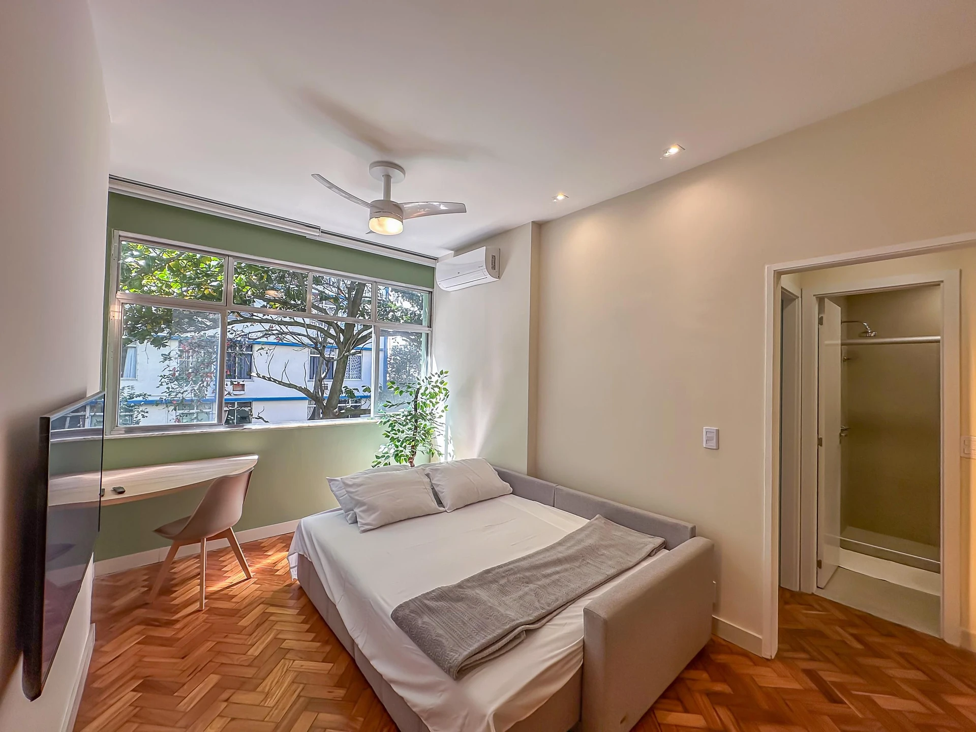Furnished 45 m² apartment with 1 bedroom — photo 45