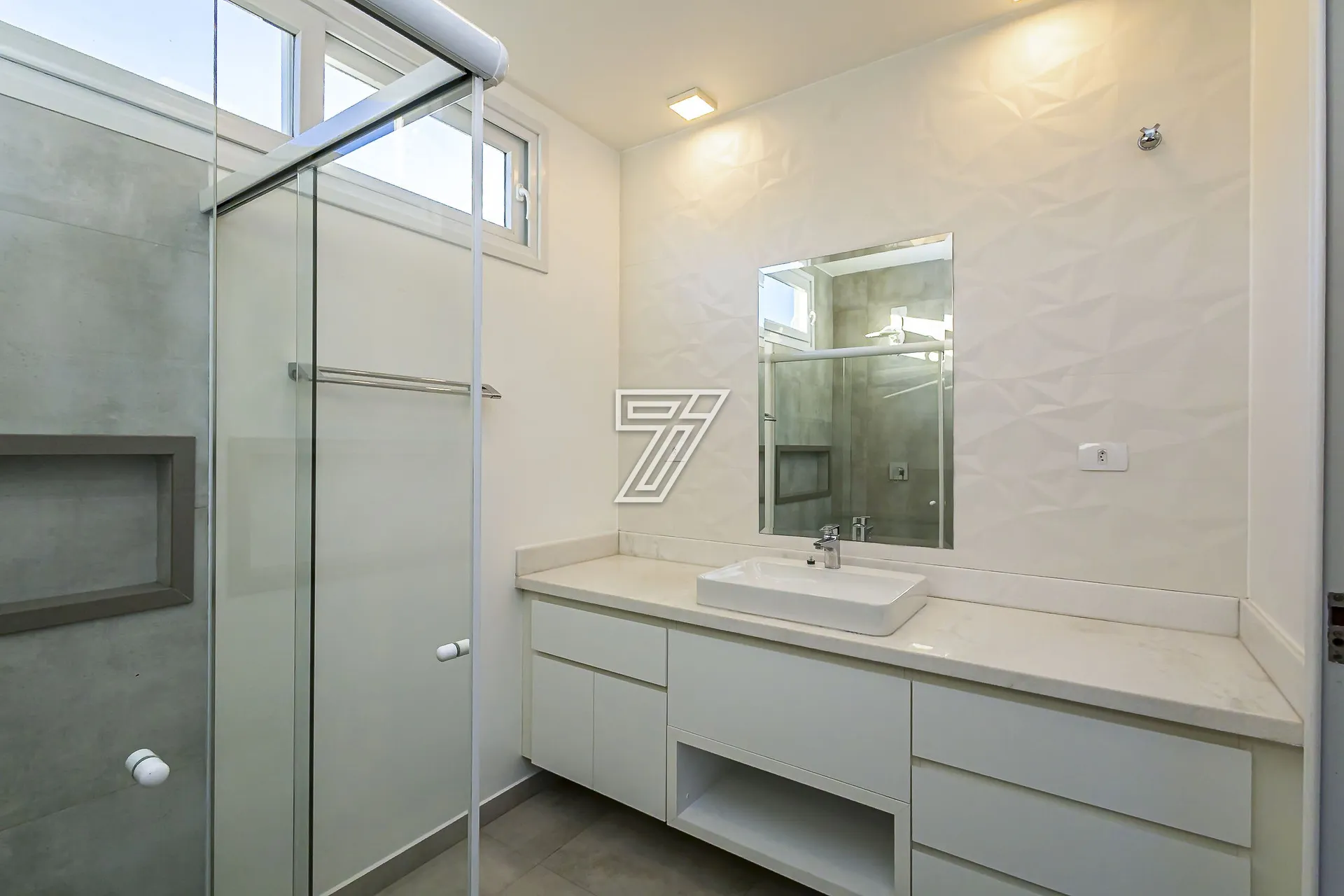 Casa para locação com 4 quartos e 3 suítes — photo 48
