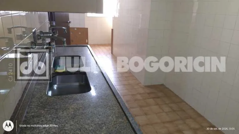 Apartment on the 2nd floor with wood or laminate floors — photo 16