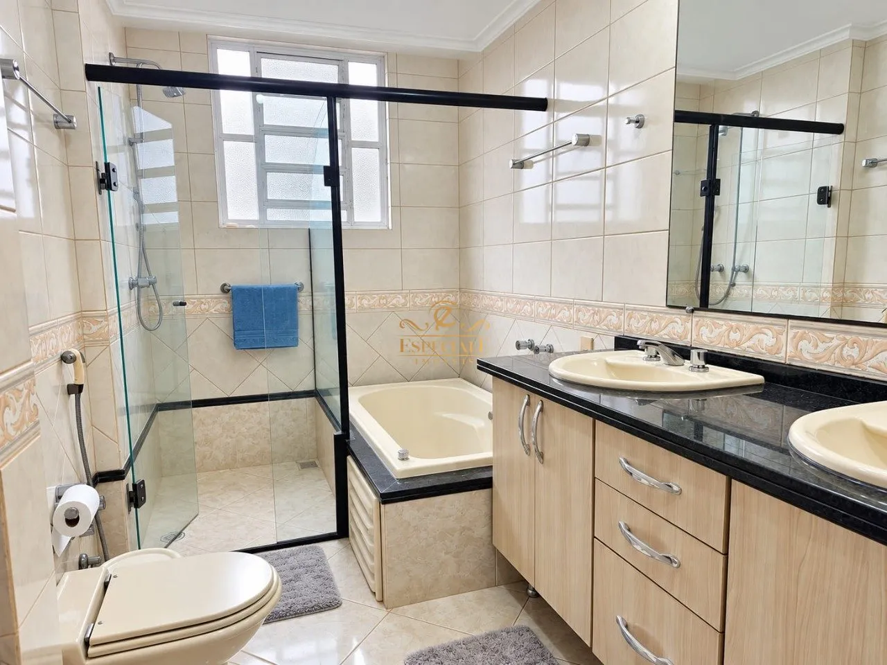 3-bedroom apartment with a bathtub in Curitiba — photo 6