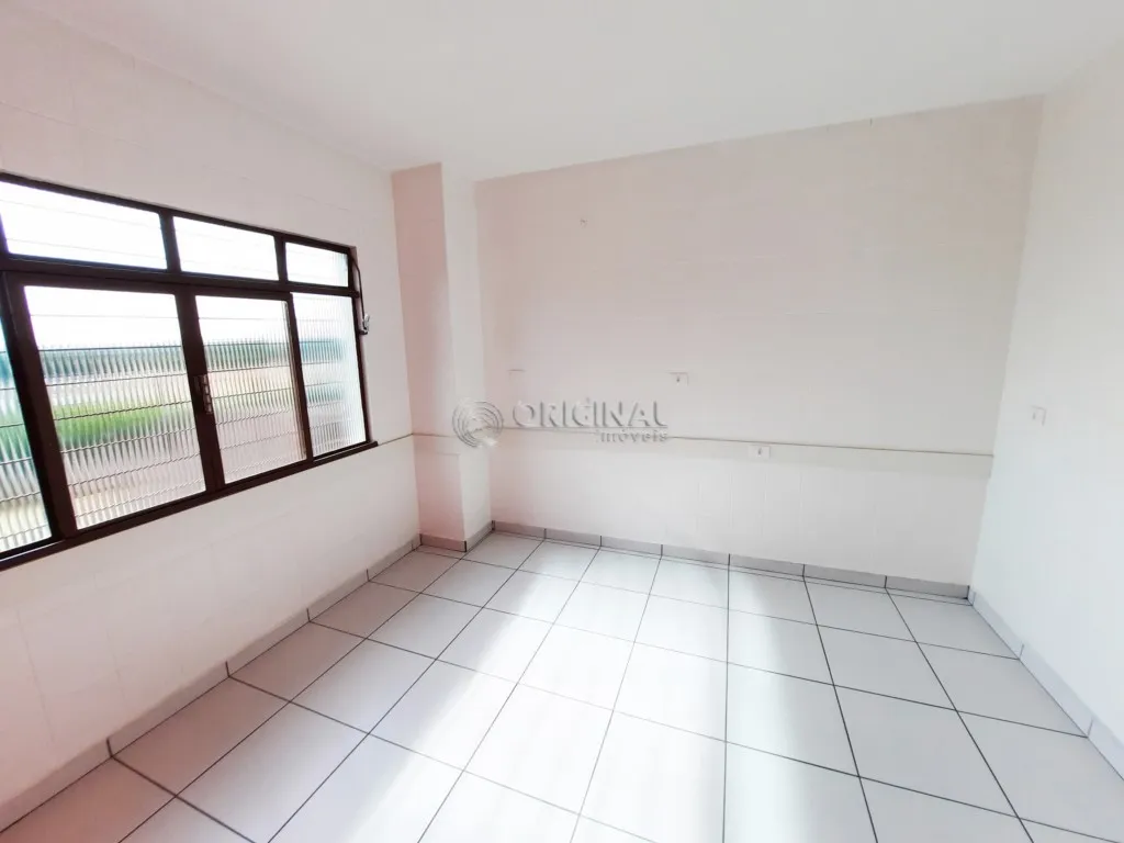 5-bedroom, 300 m² house in Curitiba — photo 2