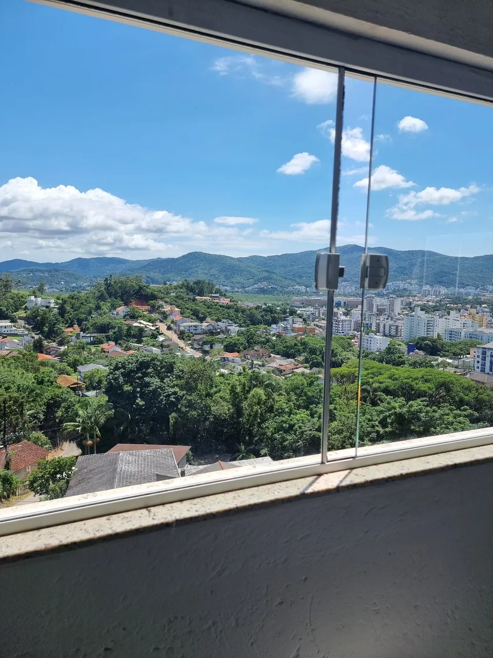Apartamento com vista para as montanhas, Trindade