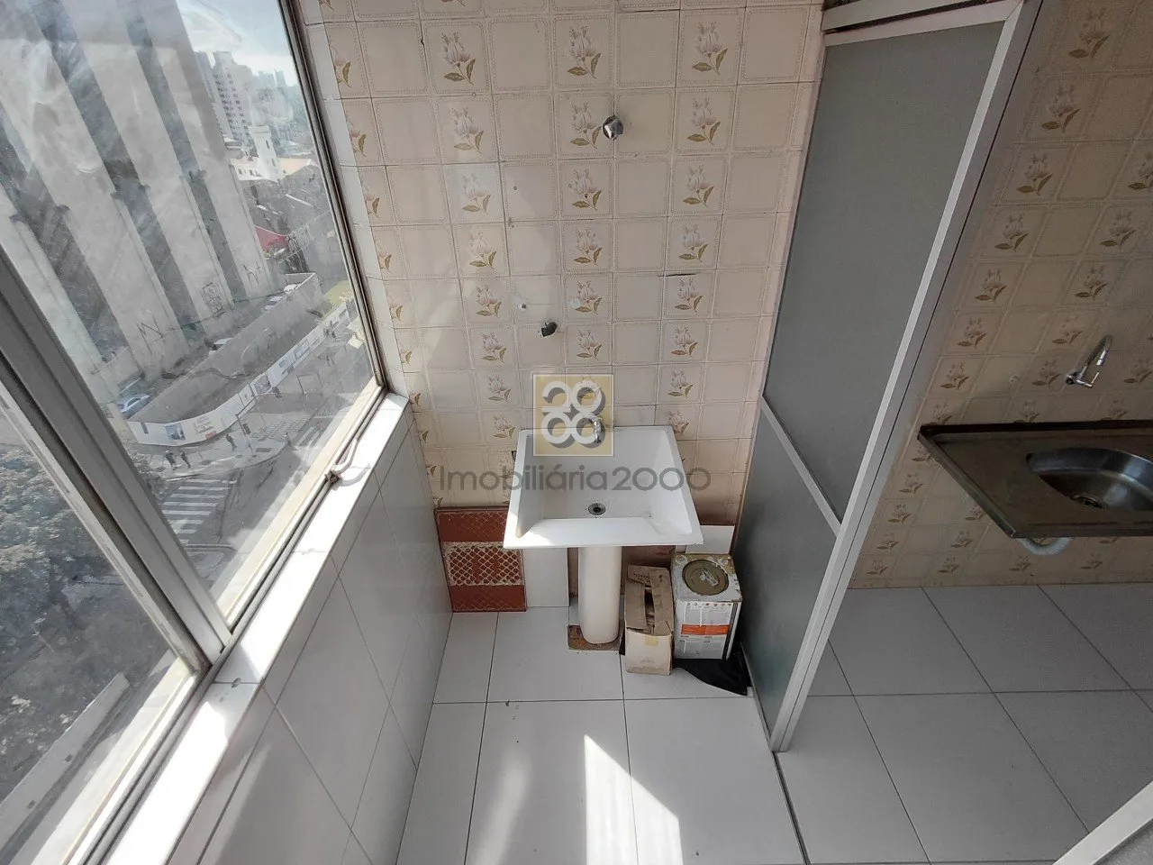 Apartment with 1 bedroom and wood floors — photo 11