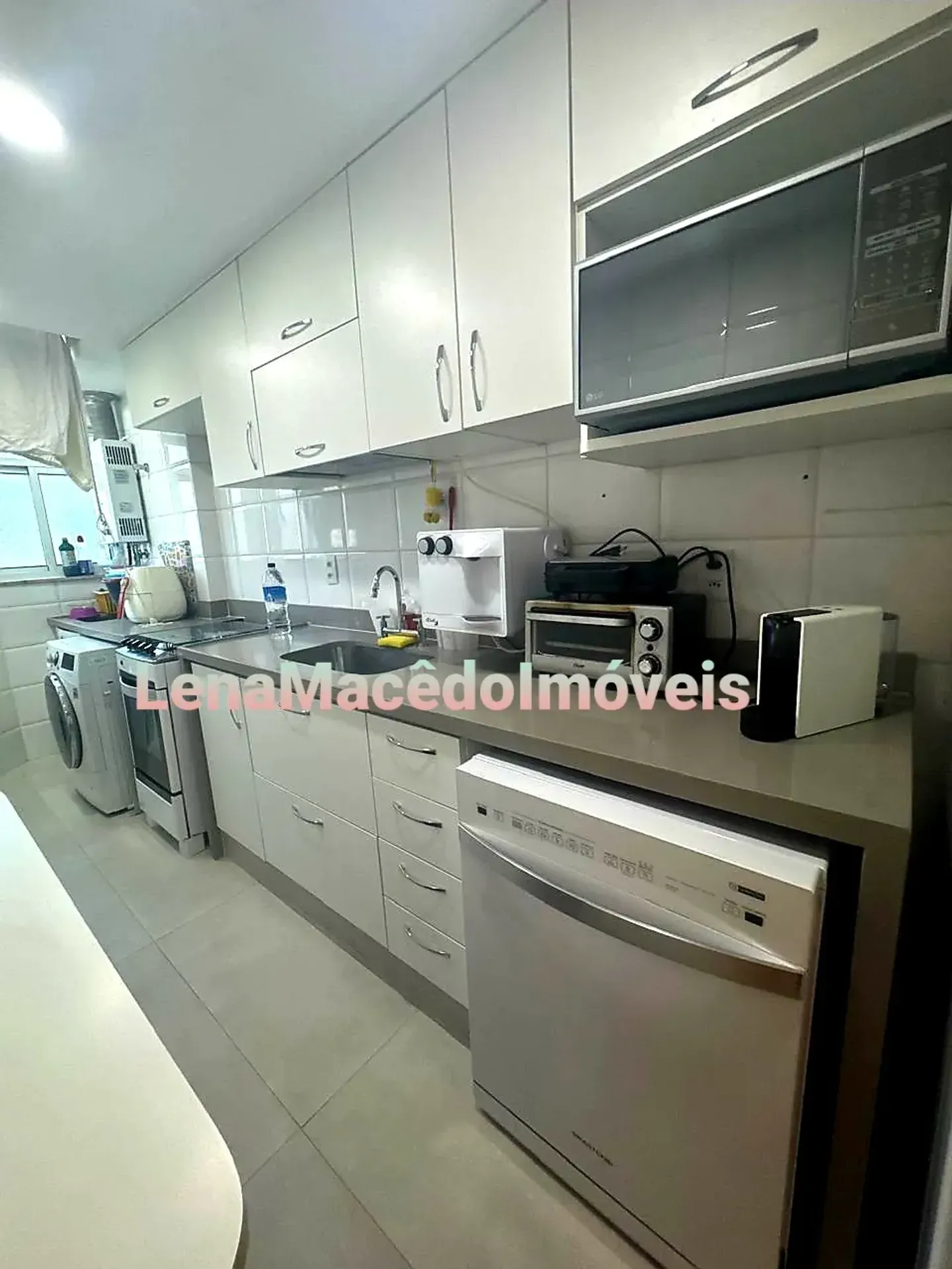 70 m² apartment with 2 bedrooms and a balcony — photo 25