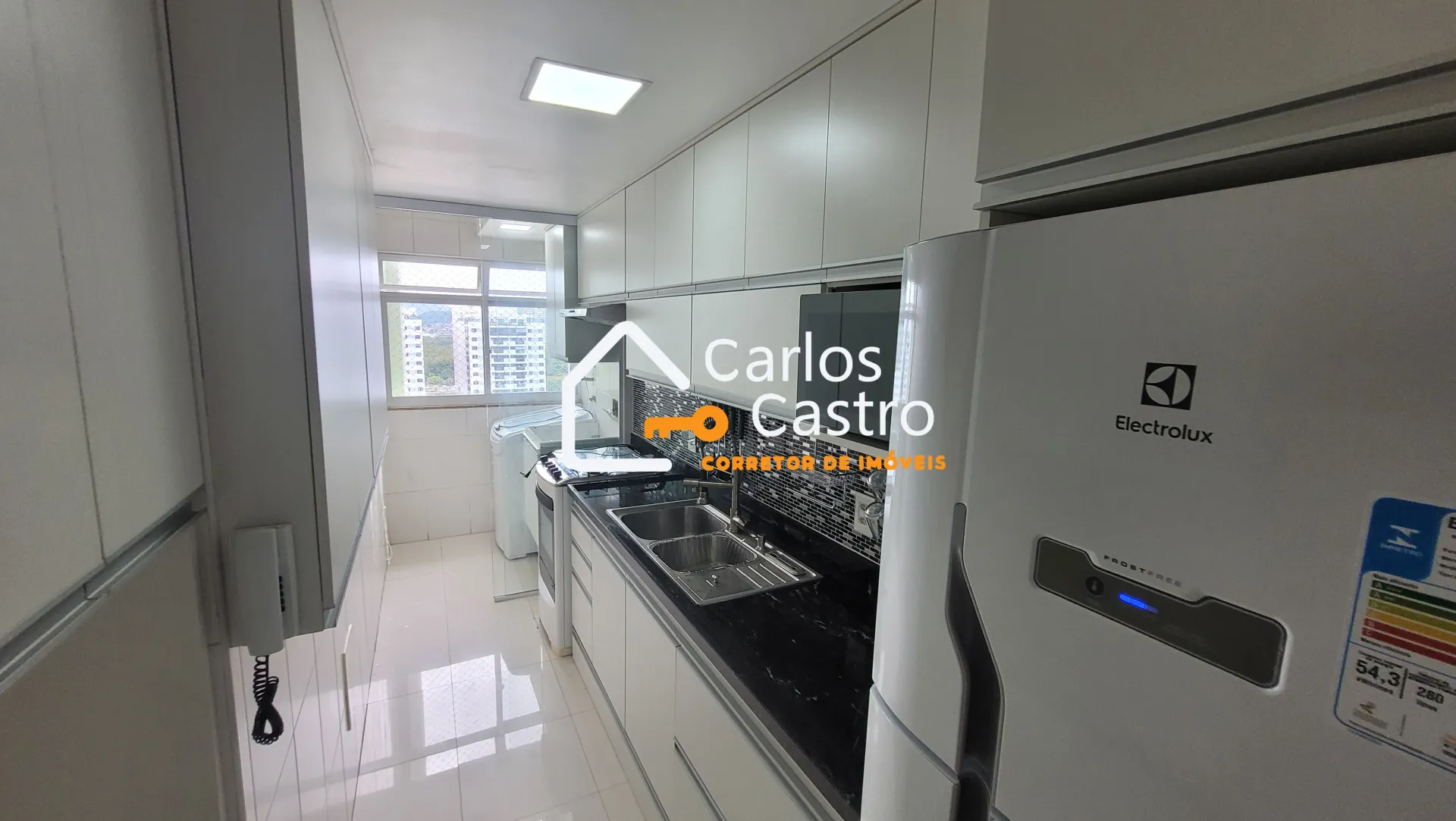 Furnished 86 m² apartment with 3 bedrooms and 1 parking spot — photo 8