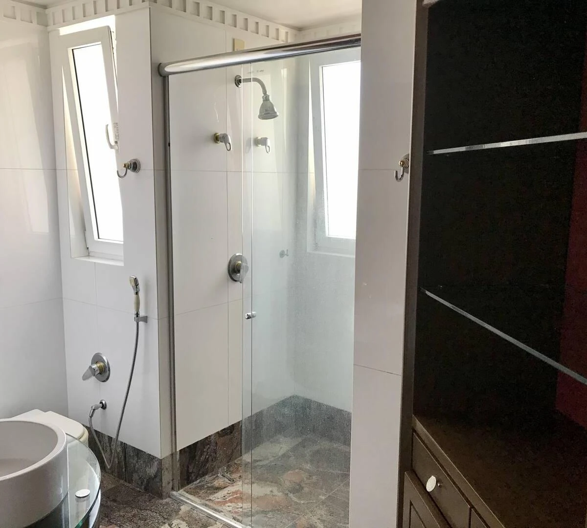 Меблированный дом с 5 спальнями и 5 санузлами — photo 27