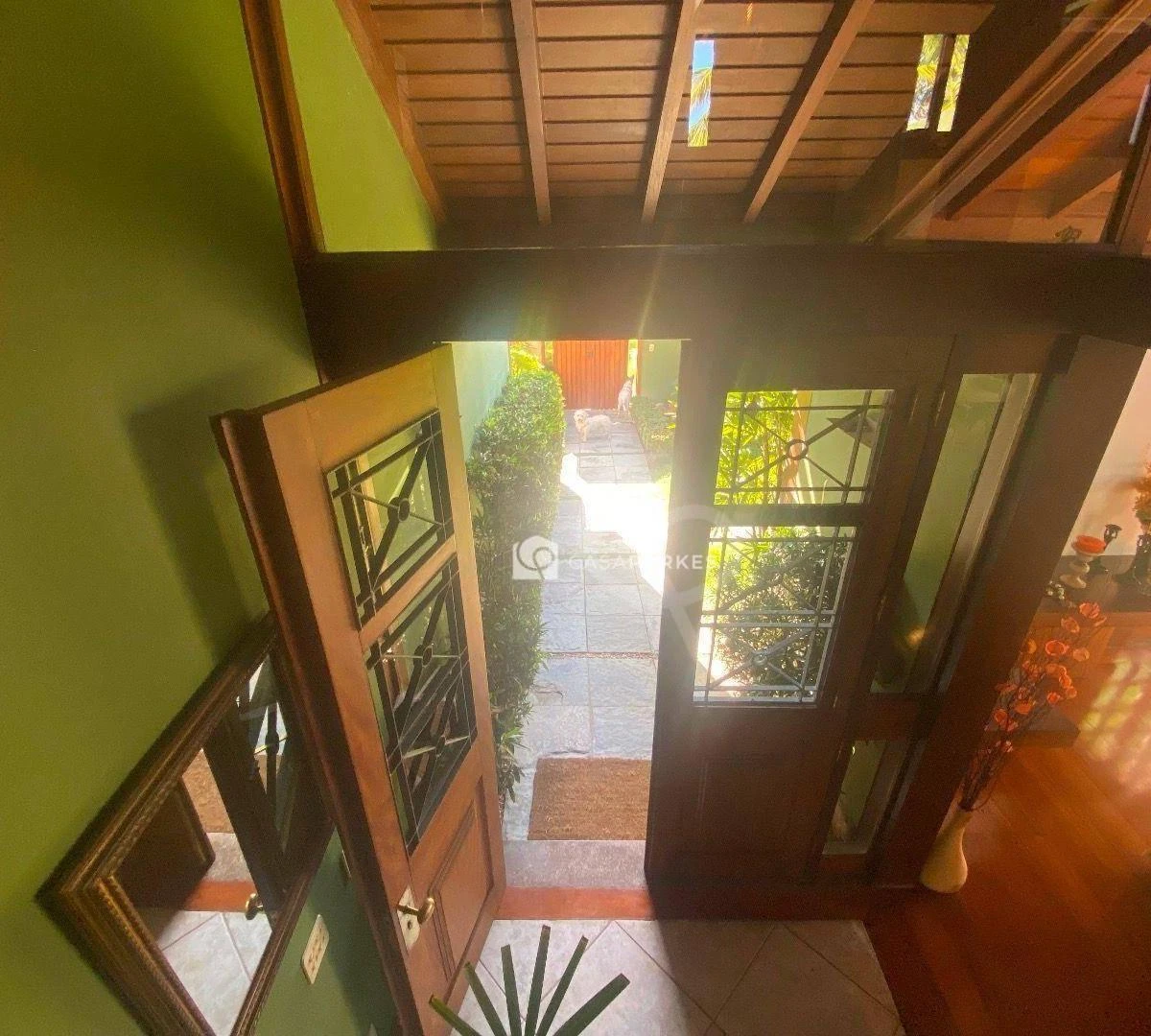 Casa com 5 quartos e 5 banheiros, 570 m², cozinha a gás — photo 28