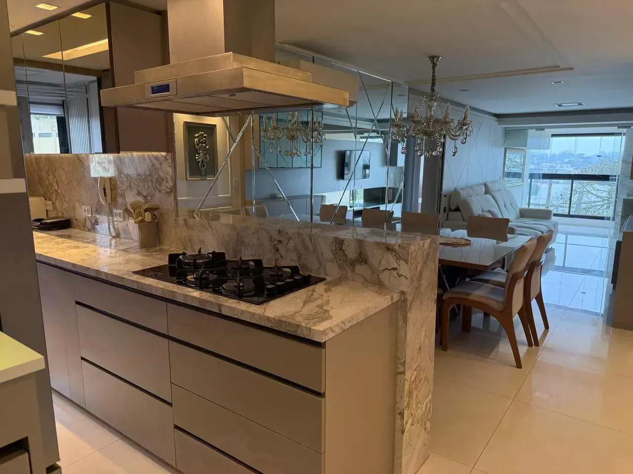 Furnished 77 m² apartment with 2 bedrooms and 2 parking — photo 2