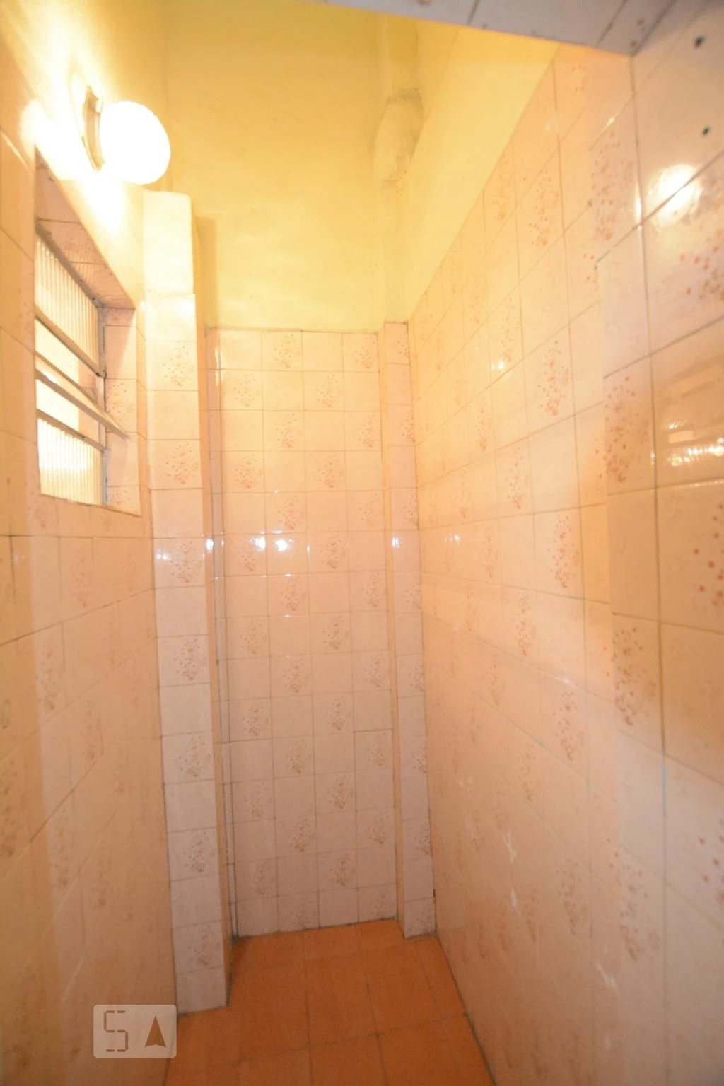 3-bedroom apartment with a glass-enclosed balcony — photo 58