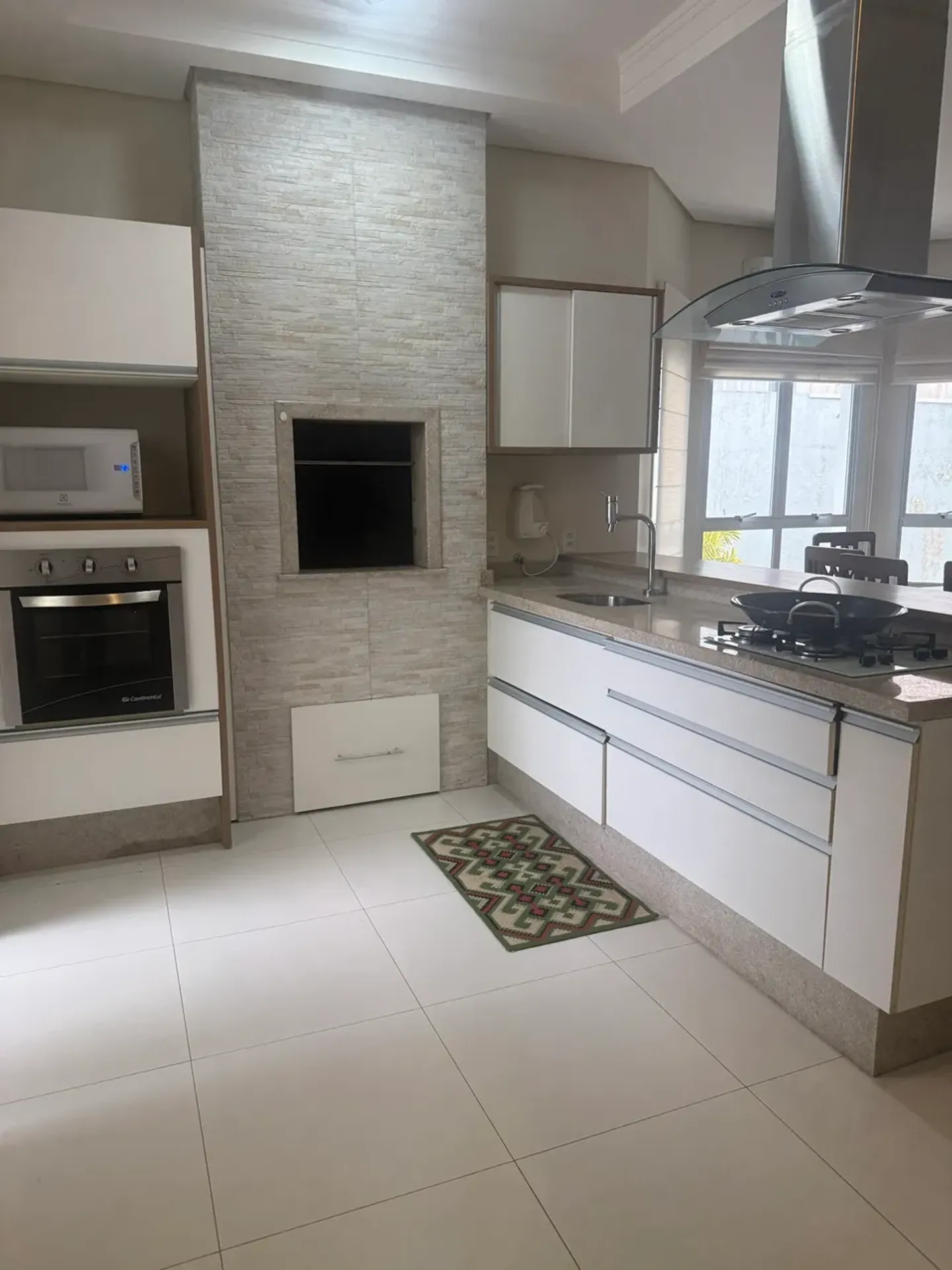 Casa mobiliada com 450 m², 3 dormitórios e 4 banheiros — photo 6
