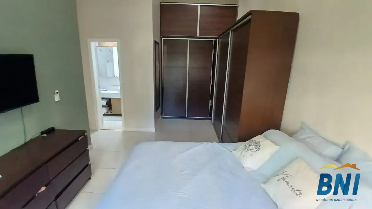 Apartamento de 2 quartos com cozinha integrada e varanda — photo 4