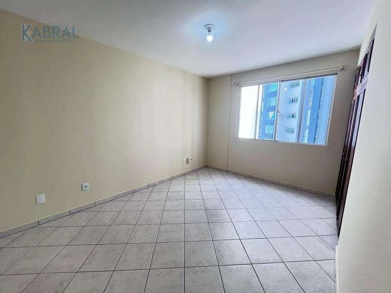 2-bedroom apartment with 2 bathrooms and parking — photo 3