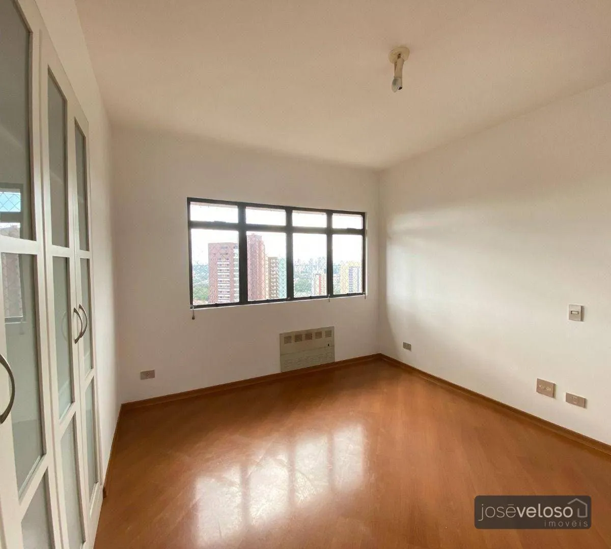 259 m² apartment with 4 bedrooms and private BBQ — photo 17