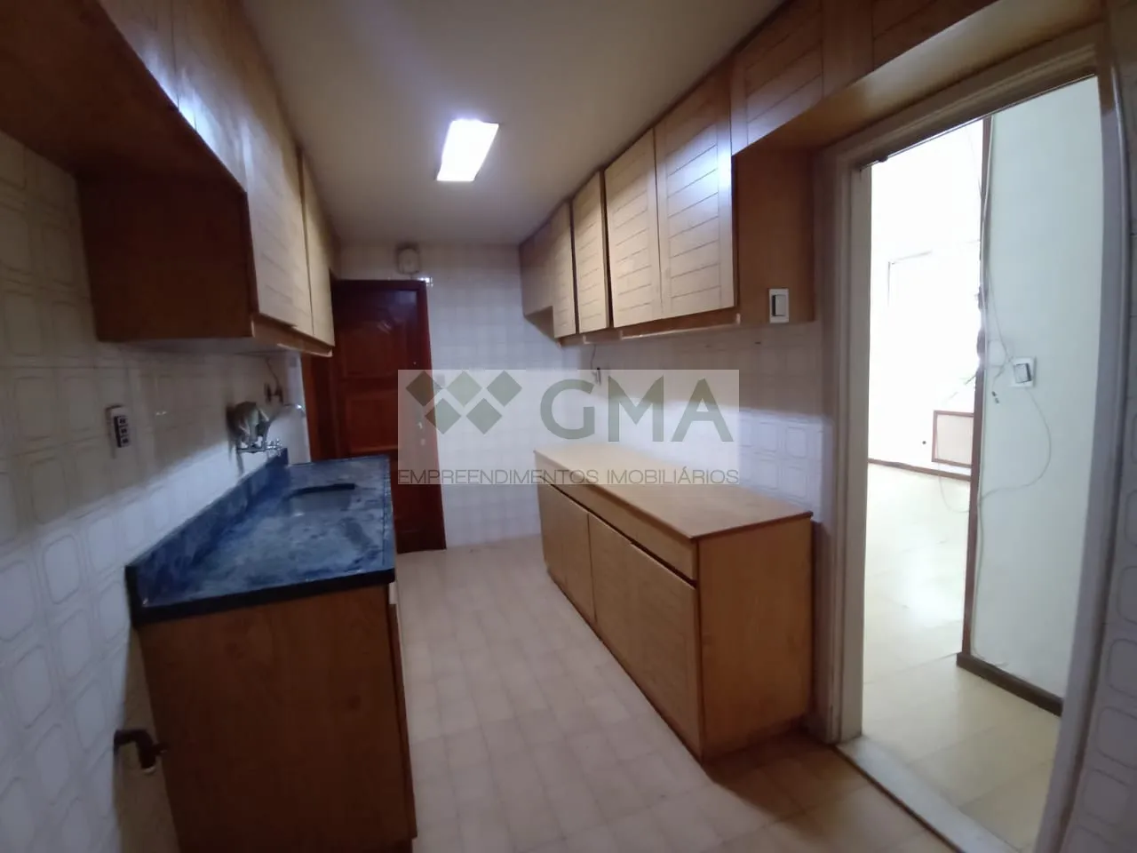 2-bedroom apartment with a bathtub in Rio de Janeiro — photo 4