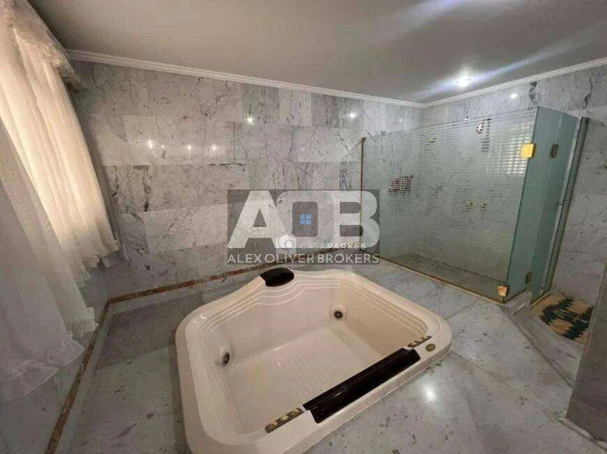 Casa mobiliada com 8 quartos e piscina de uso exclusivo — photo 14