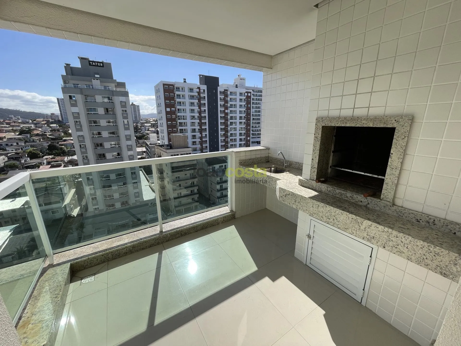 2-bedroom apartment with 1 suite and 87 m²