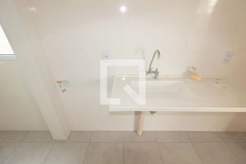 Квартира з 2 спальнями та вбудованою кухнею 42 м² — photo 37