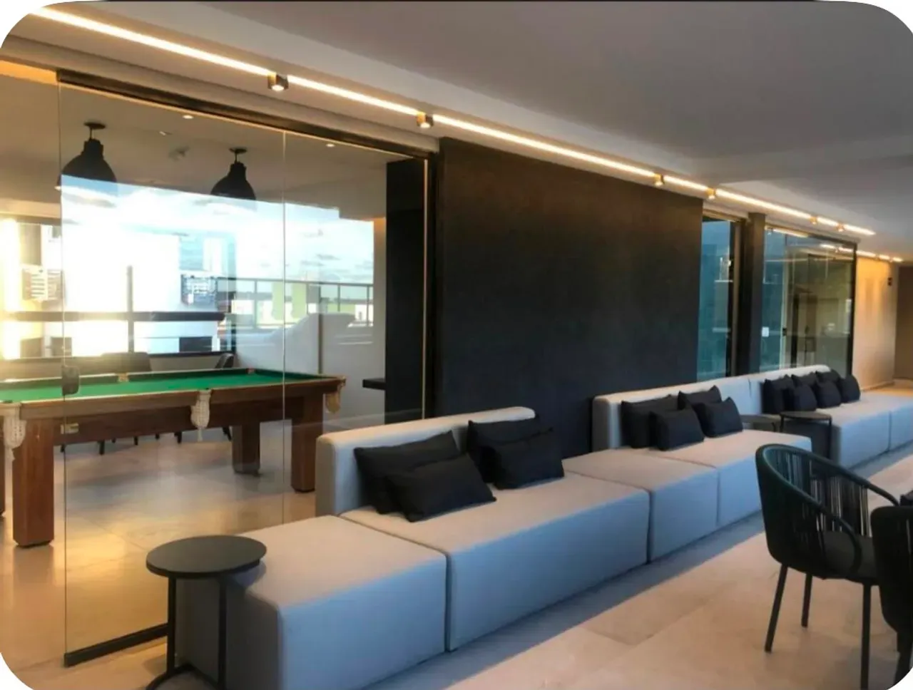 Apartamento mobiliado com 2 quartos e varanda com churrasqueira — photo 19