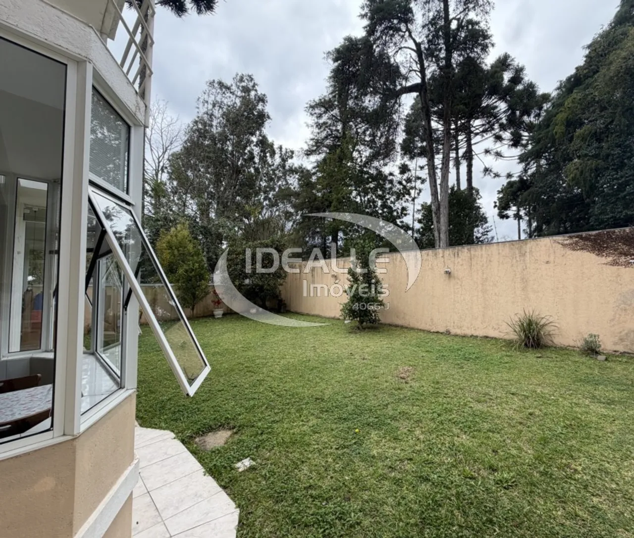 House with 3 bedrooms and private garden, 200 m² — photo 9