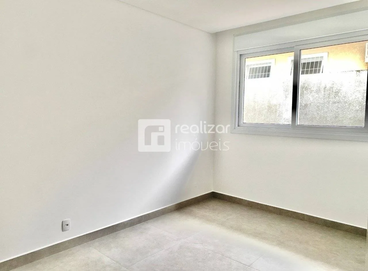 4-bedroom house with a grill on the balcony in Florianópolis — photo 9