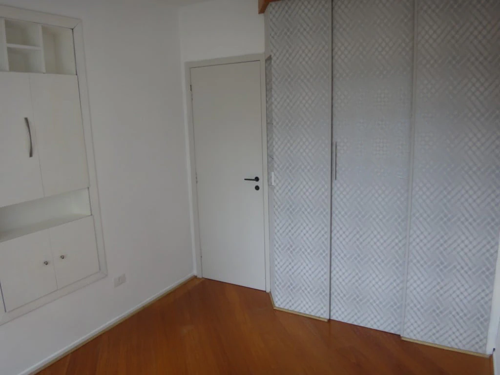 2-bedroom apartment with a walk-in closet — photo 16