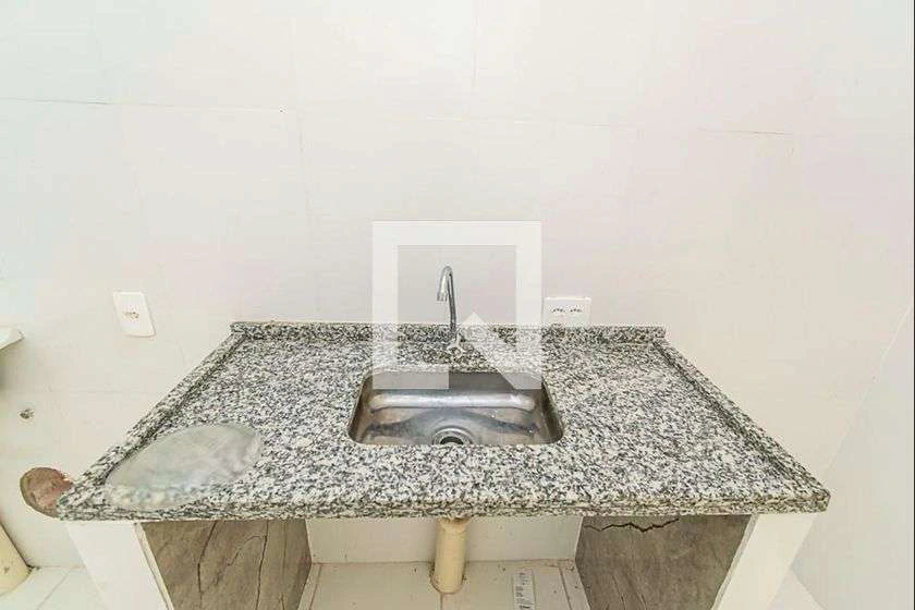 Apartamento de 2 quartos com armários na cozinha — photo 5