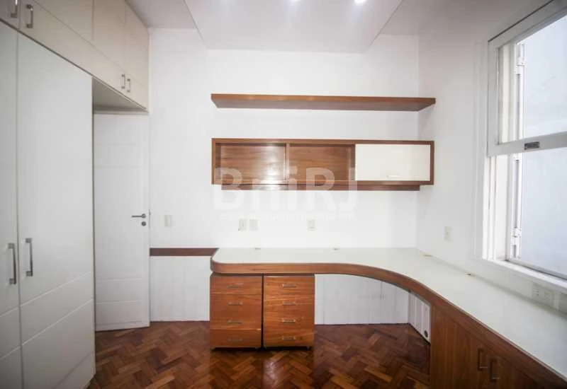 2-bedroom apartment with a home office in Rio de Janeiro — photo 10