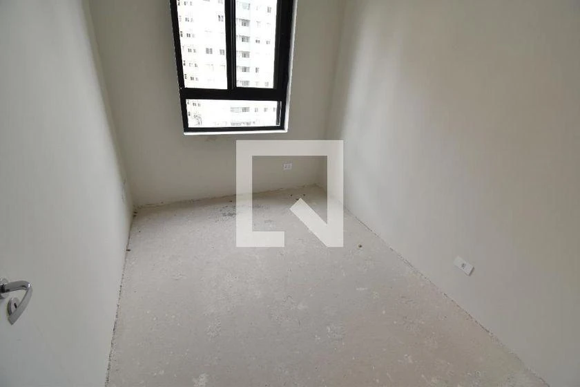 3-bedroom apartment in a building with a gym — photo 36