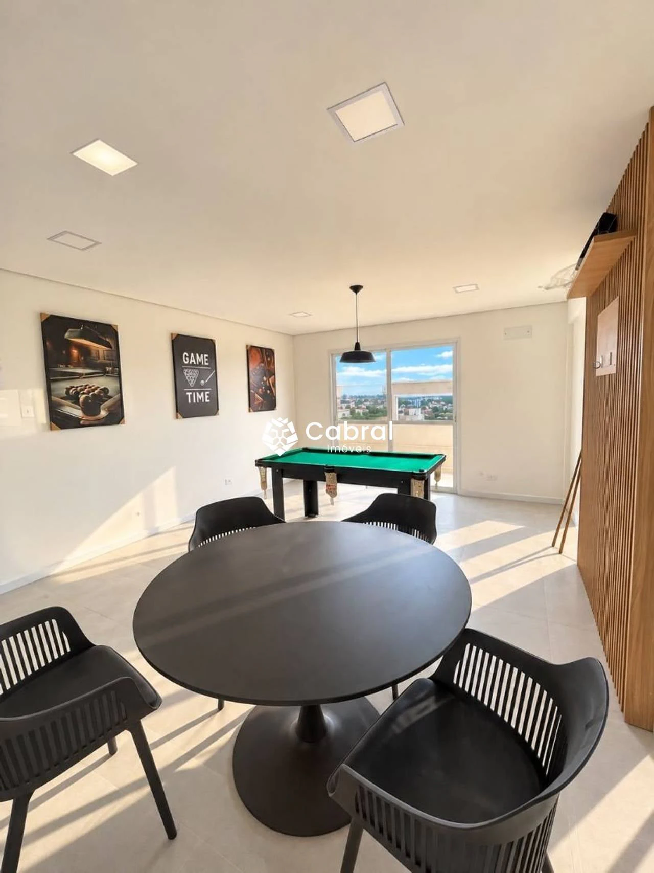 Furnished apartment, 34 m², with a glass-enclosed balcony — photo 6