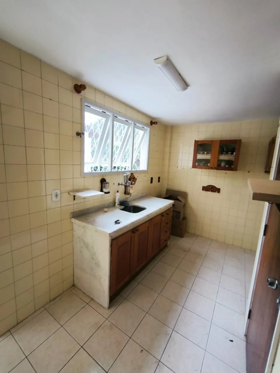 Apartment, 60 m², with wood or laminate floors — photo 2