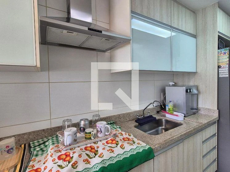 Glass-enclosed balcony in a 3-bedroom apartment, 76 m² — photo 27