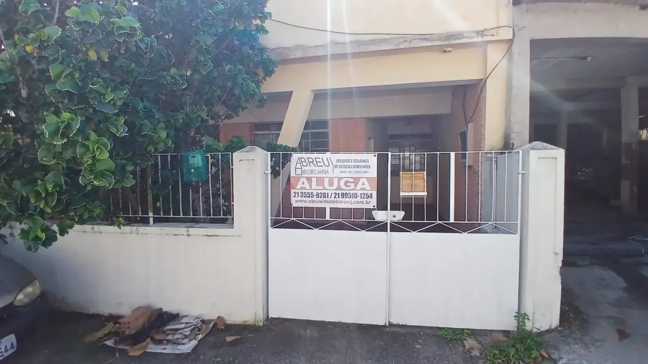 Unfurnished 2-bedroom house with gas stove and parking — photo 17