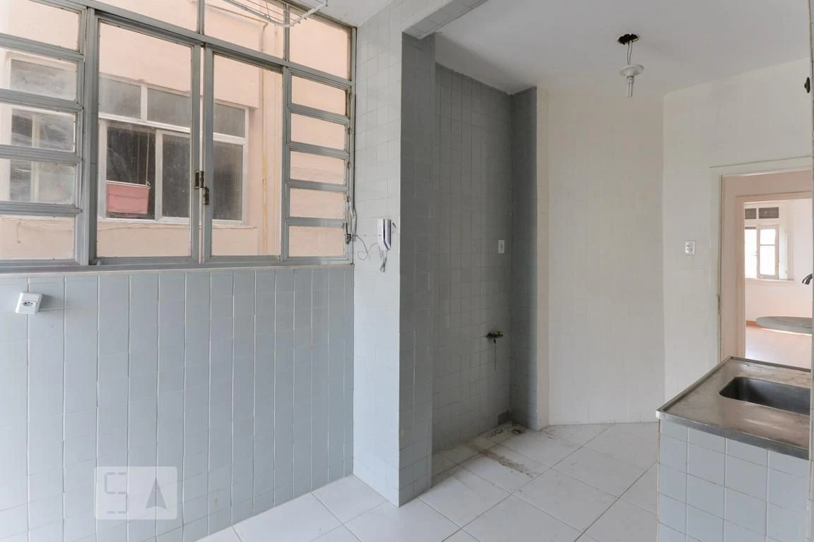2-bedroom apartment with a mountain view in Rio de Janeiro — photo 19