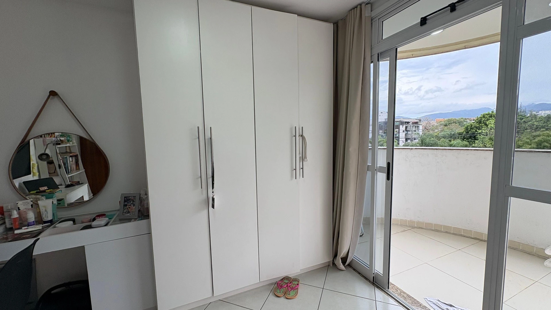 Furnished apartment, 114 m², with a jacuzzi — photo 40