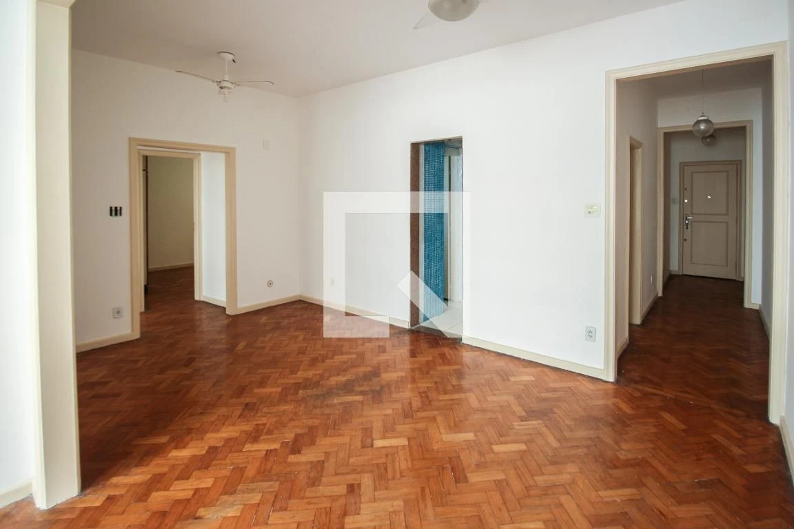 117 m² apartment with a private pool and a walk-in closet — photo 9