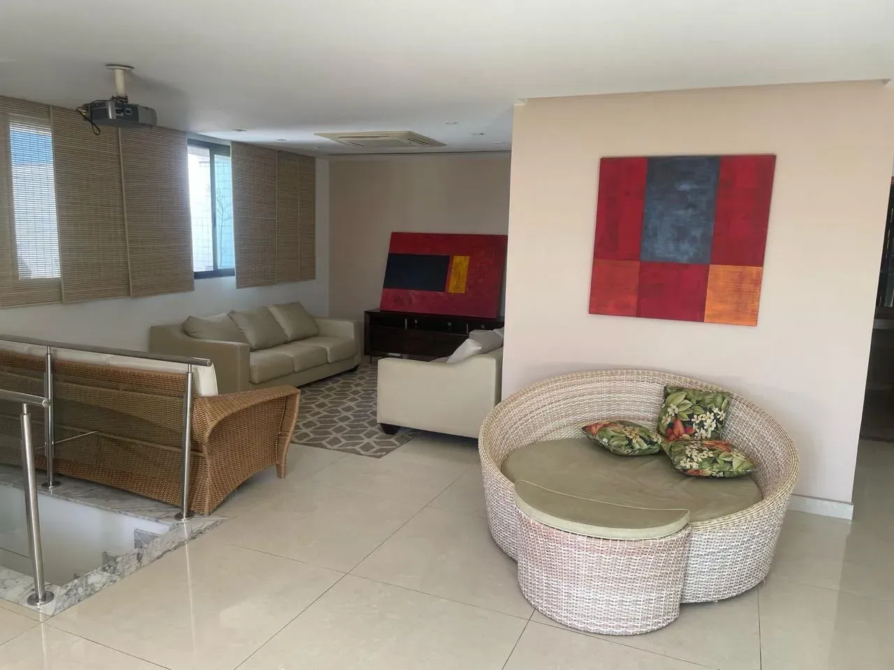 Furnished 350 m² apartment with 3 bedrooms and 6 baths — photo 14