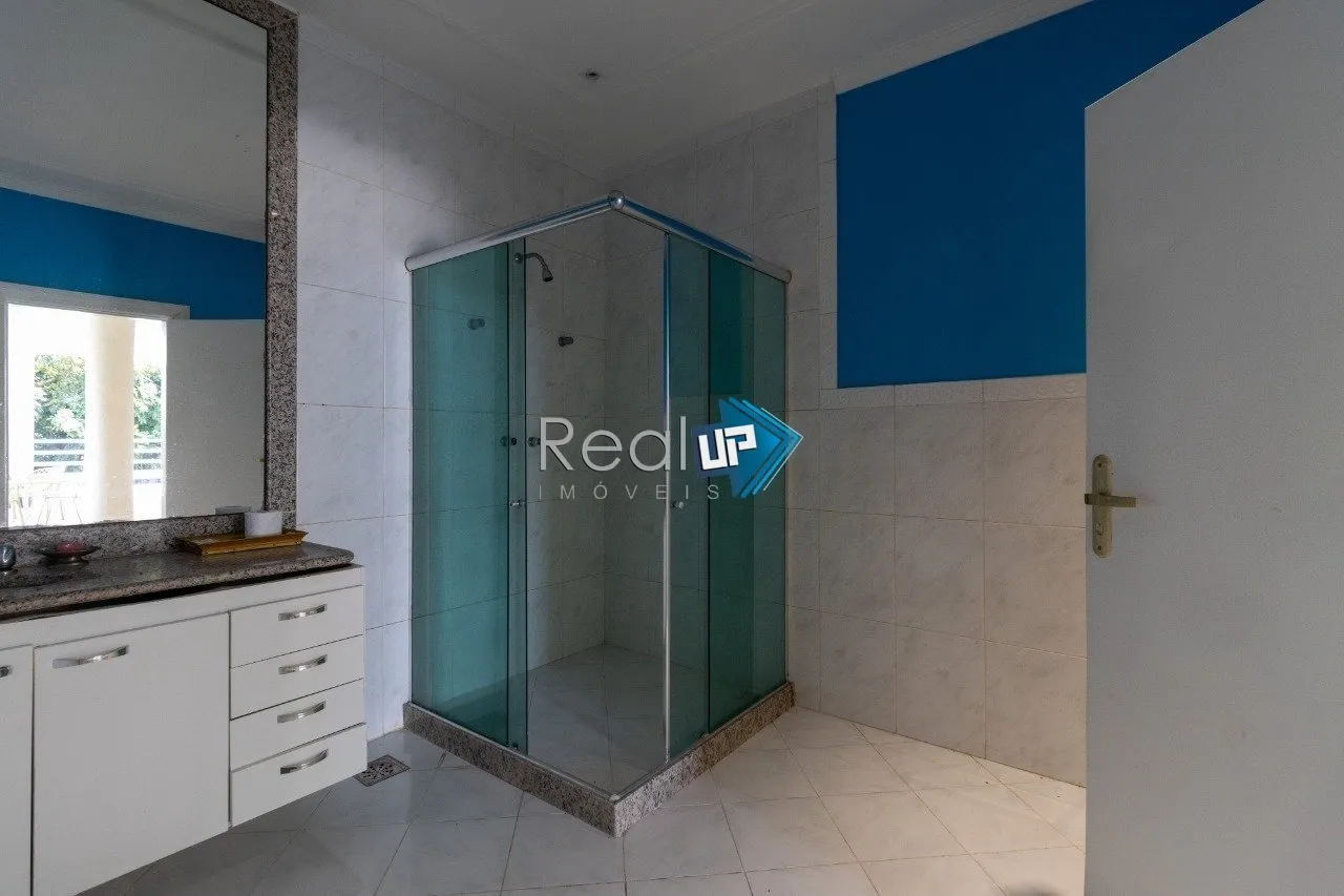 Condominium house with 5 bedrooms and 1081 m² plus laundry — photo 59