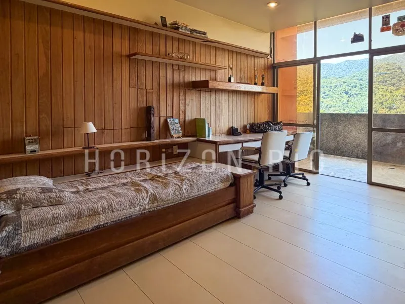 Furnished house, 800 m², with a bathtub — photo 31