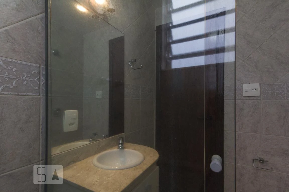 195 m² rental apartment with 3 bedrooms and 2 parking spaces — photo 50