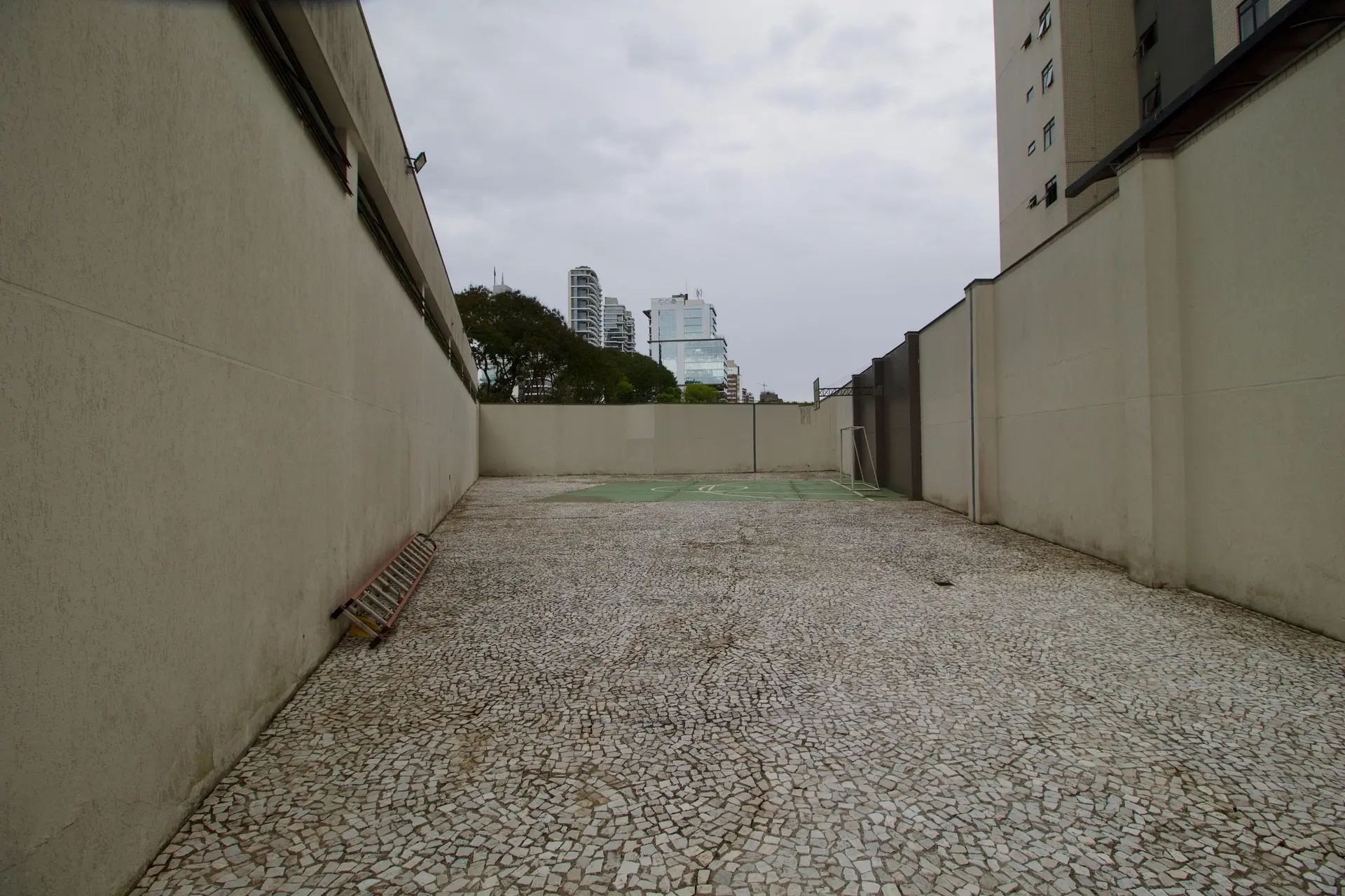 Apartment, 147 m², with a jacuzzi — photo 28