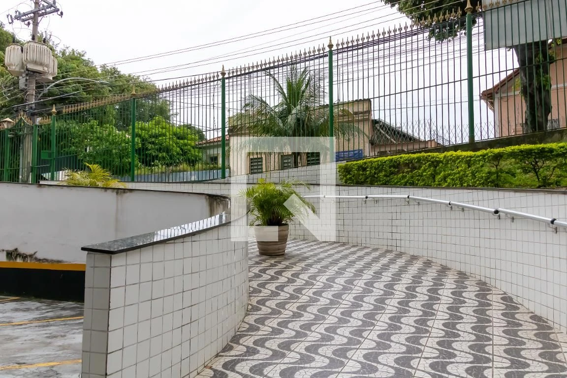 2-bedroom apartment with a private BBQ — photo 60