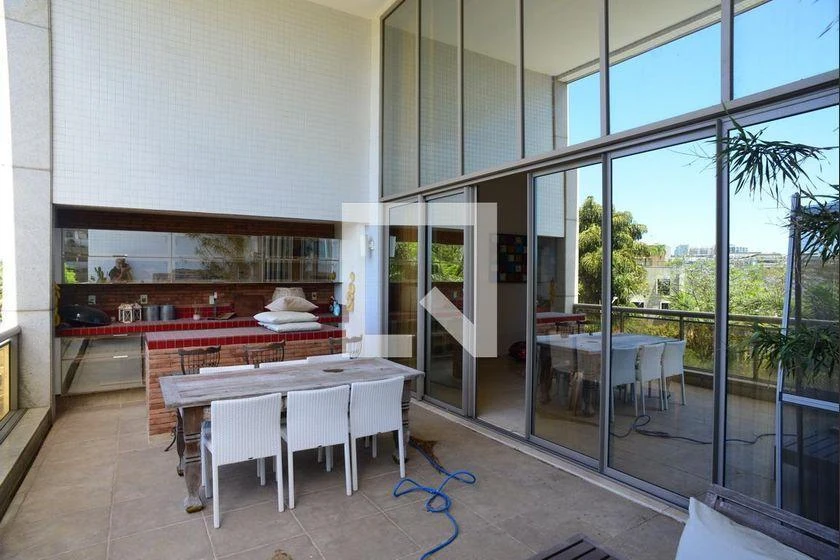 Apartamento para aluguel com varanda envidraçada e 4 quartos — photo 22