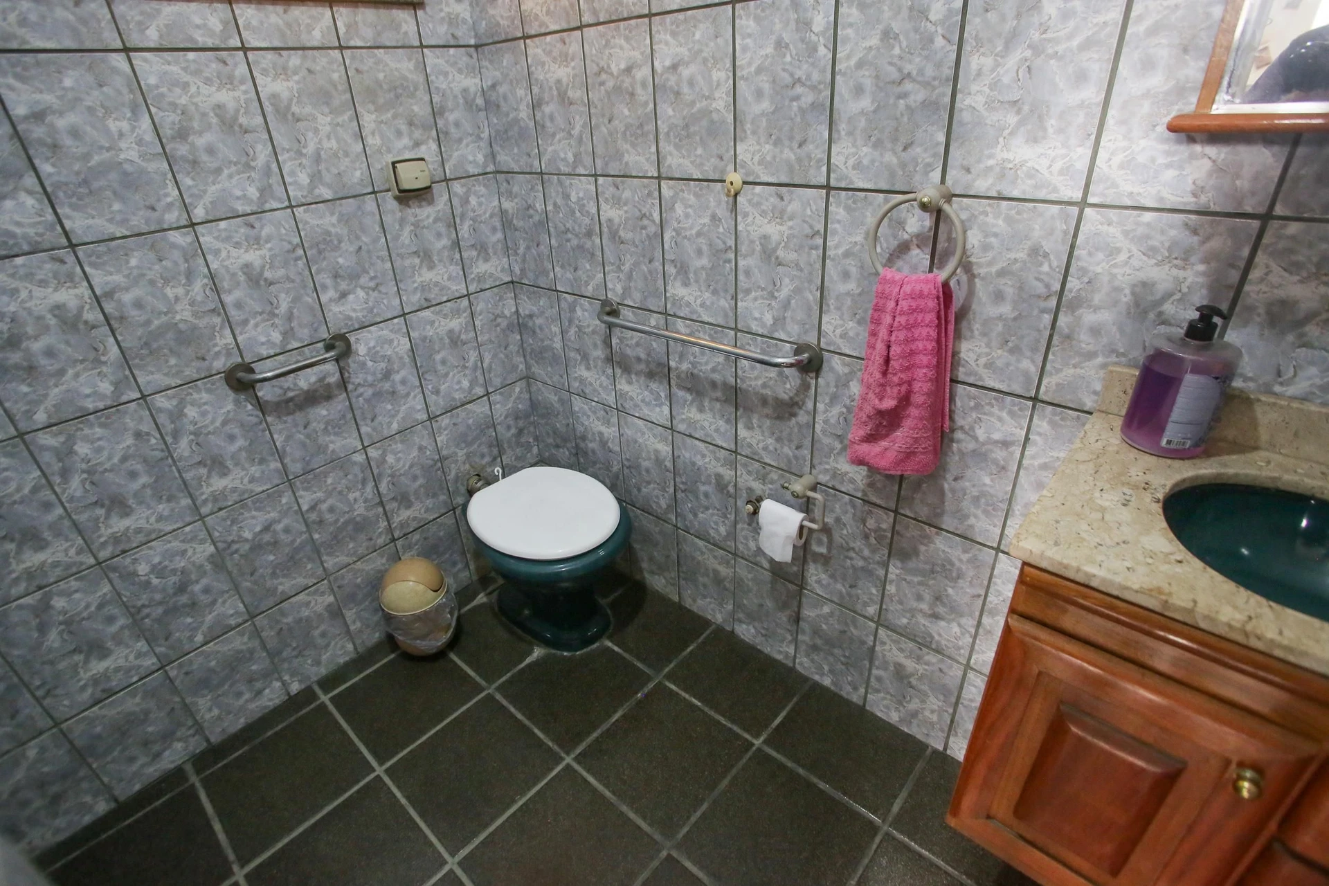 Casa mobiliada com 2 suítes e 3 banheiros e 1 vaga — photo 25