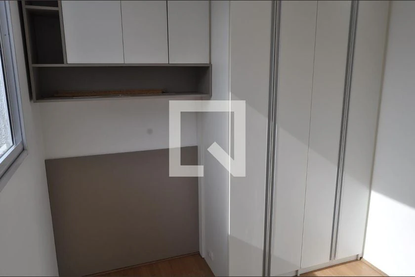 2-bedroom apartment with wood or laminate floors — photo 24
