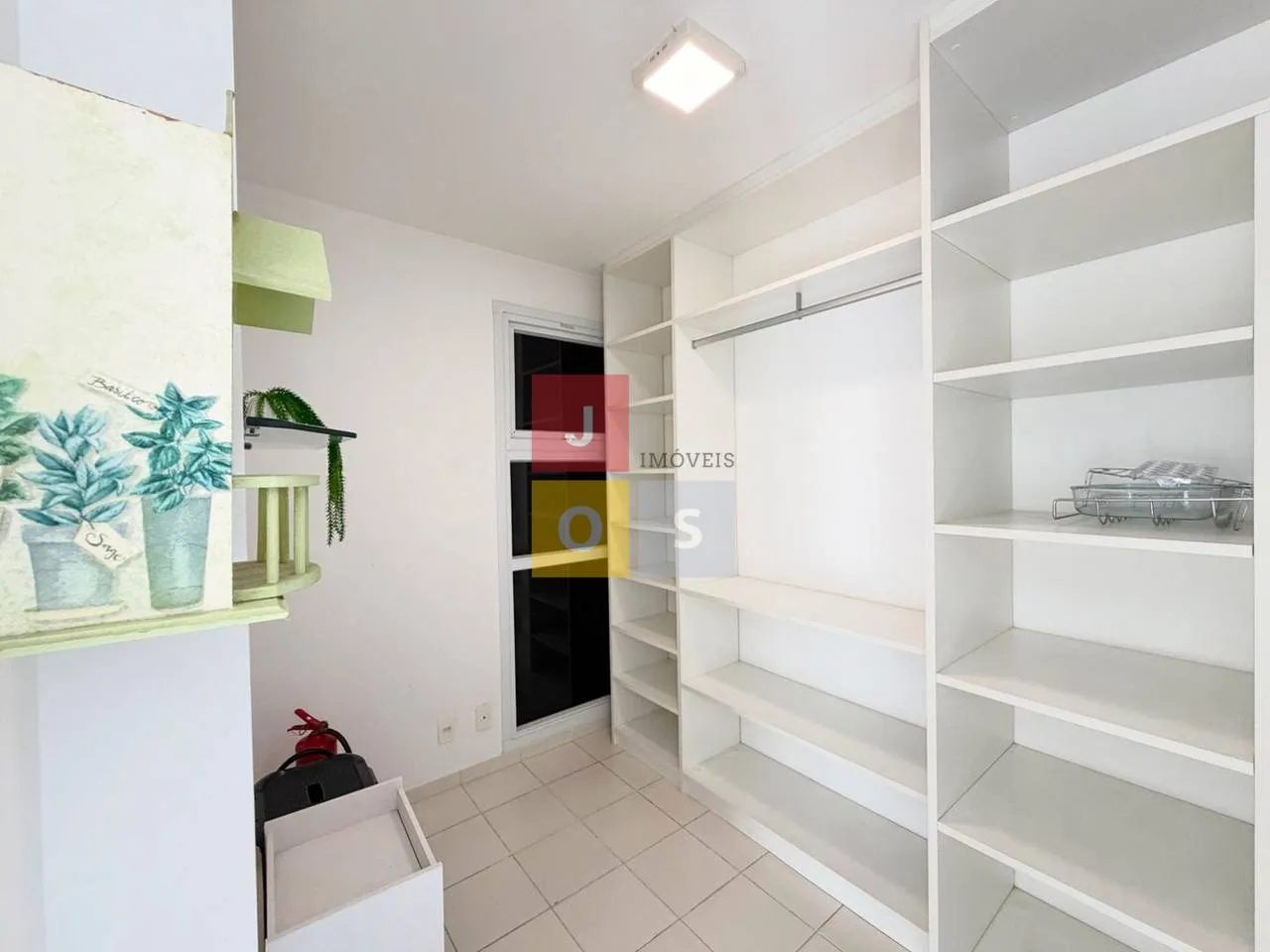Furnished 4-bedroom suite apartment with 156 m² — photo 62