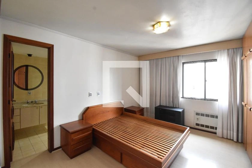 Apartment with 4 bedrooms and 1 suite, balcony — photo 13